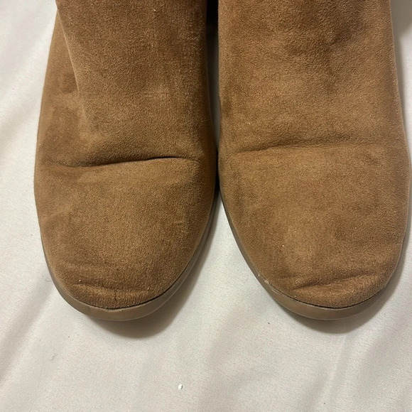 American Eagle Shanna Chelsea Ankle Boot Cognac Slip On Faux Suede Women’s 7 - Picture 10 of 10